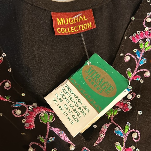 Mughal Collection saree beaded sequined and embroidered silky pink trim - Picture 2 of 6